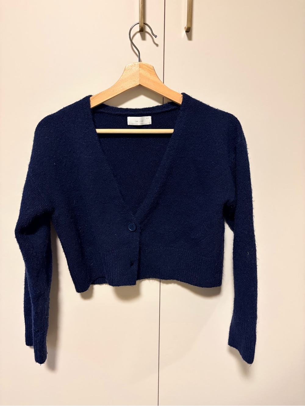 OAK + FORT Navy Cropped V-Neck Cardigan